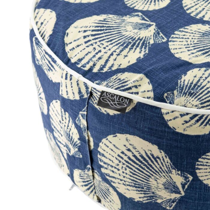 ROUND STOOL - SHELLS