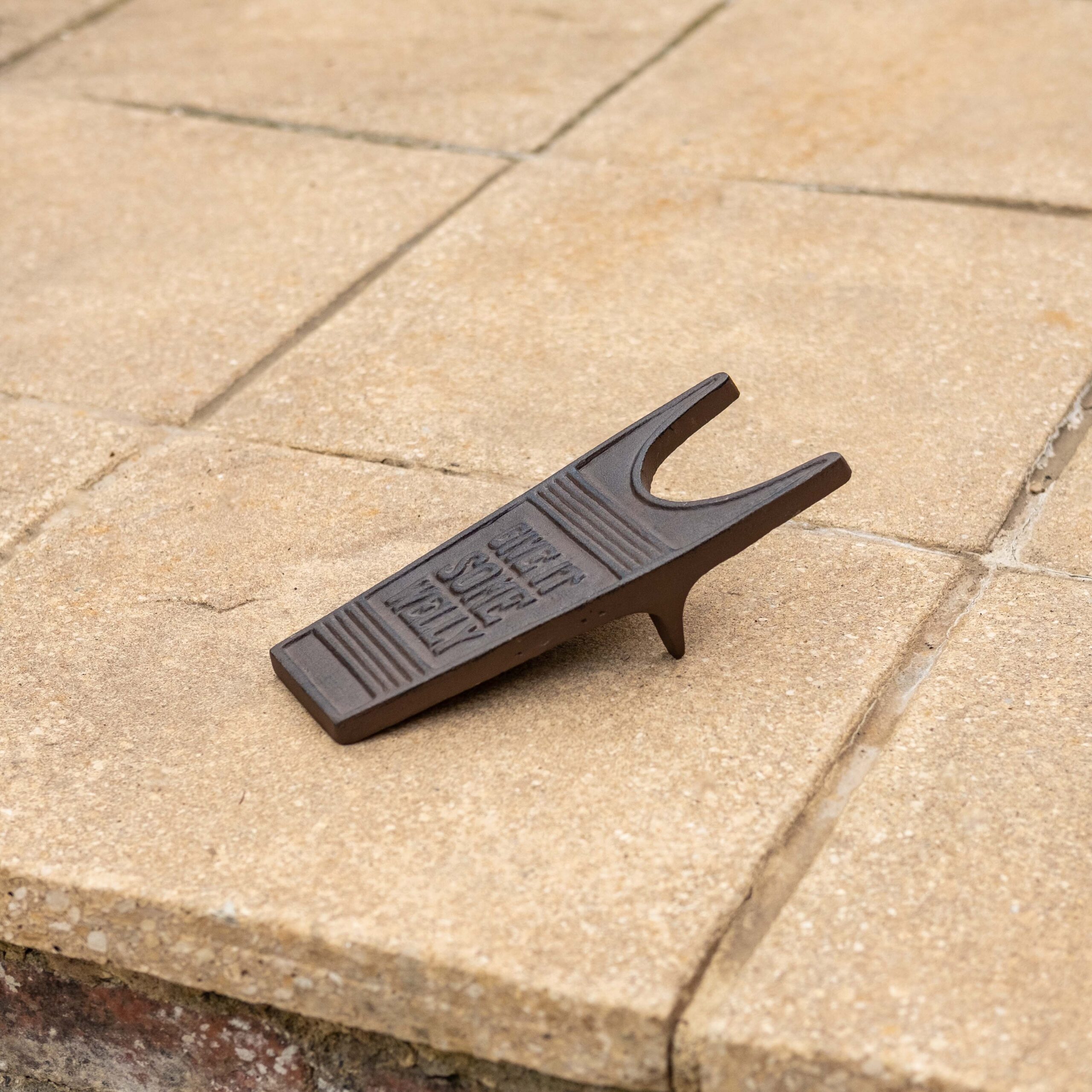 BOOT JACK 'GIVE IT WELLY' - Image 2