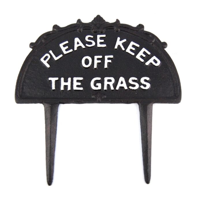 SIGN - KEEP OFF THE GRASS