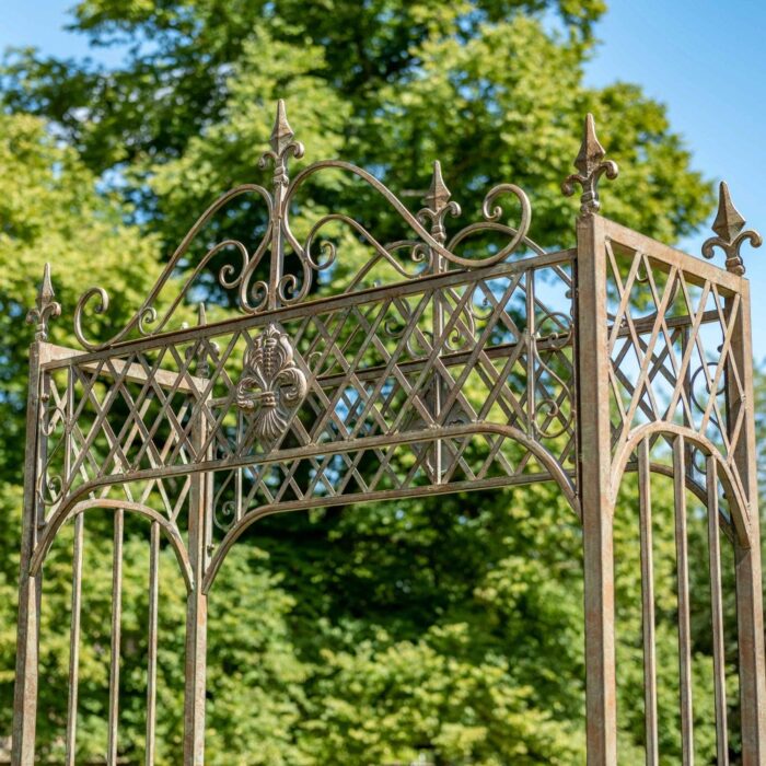 MARLBOROUGH ARCH w/GATES - Image 3
