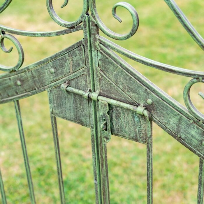 VINTAGE ARCH w/GATES - Image 3