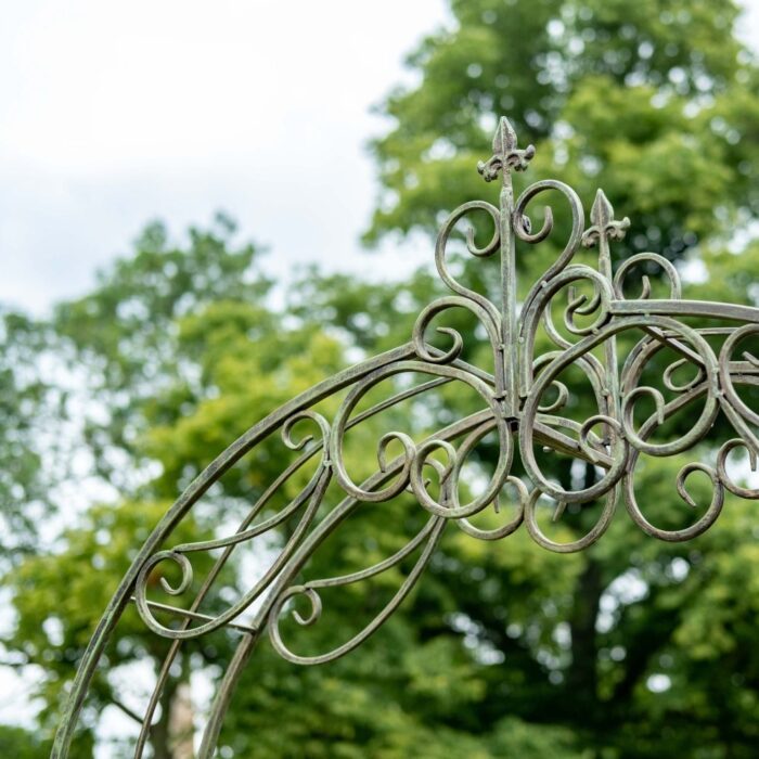 VINTAGE ARCH w/GATES - Image 4