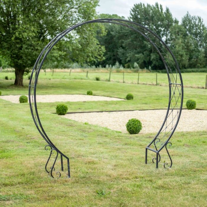 MOON GATE