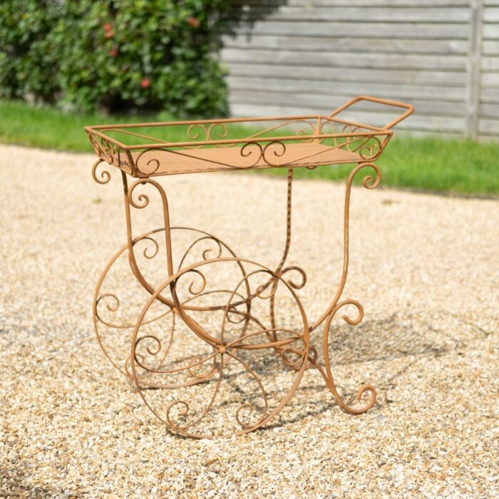 PLANTER TROLLY